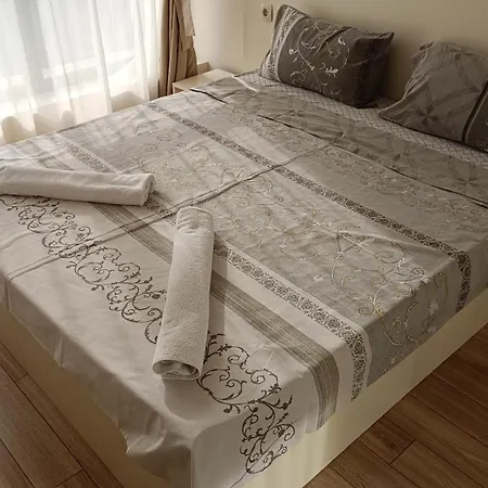 Two Bedroom 53 - Restaurant Stadium *